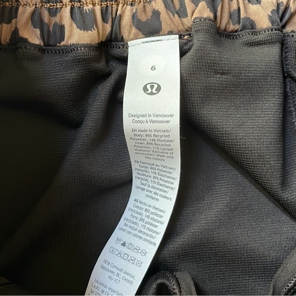 Lululemon True Leopard Print Hotty Hot Shorts 4" - Picture 3 of 6